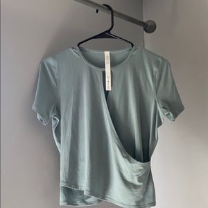 Light blue lululemon short sleeve sz6